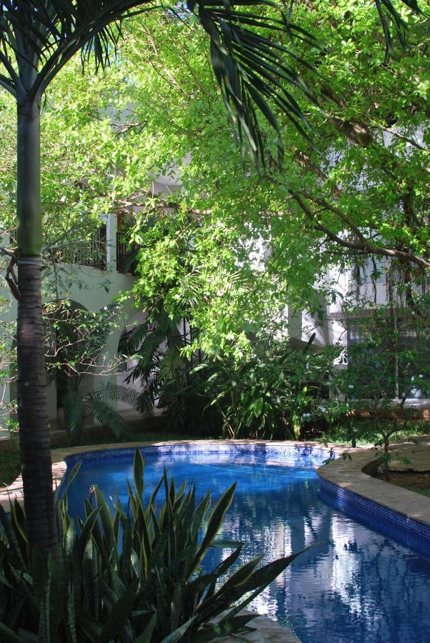 Alexanders Hotel Dar es Salaam Exterior foto